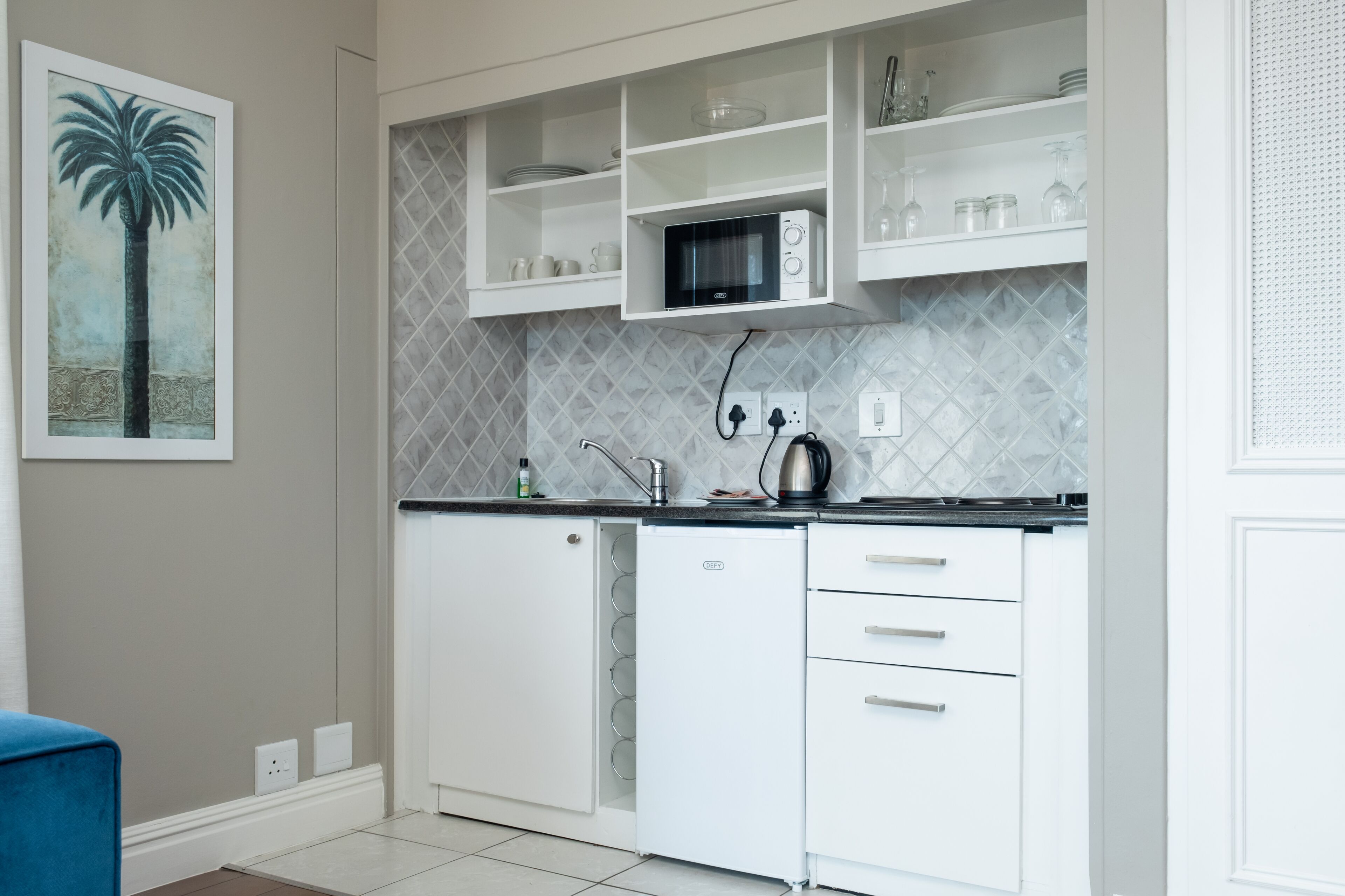 standard duplex | private kitchen | fridge, coffee/tea maker, electric kettle, cookware/dishes/utensils