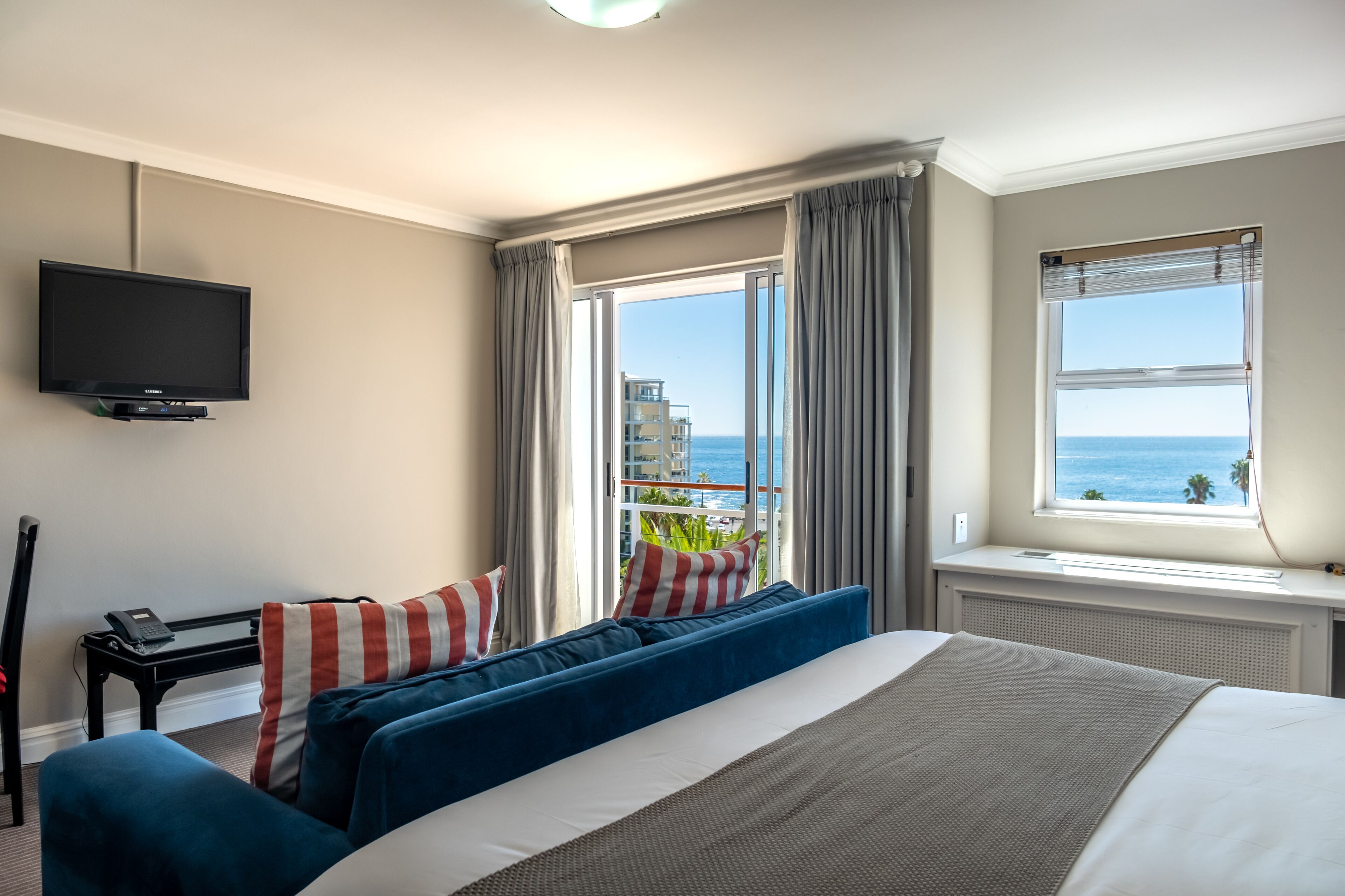 Photo - The Bantry Bay Aparthotel by Totalstay
