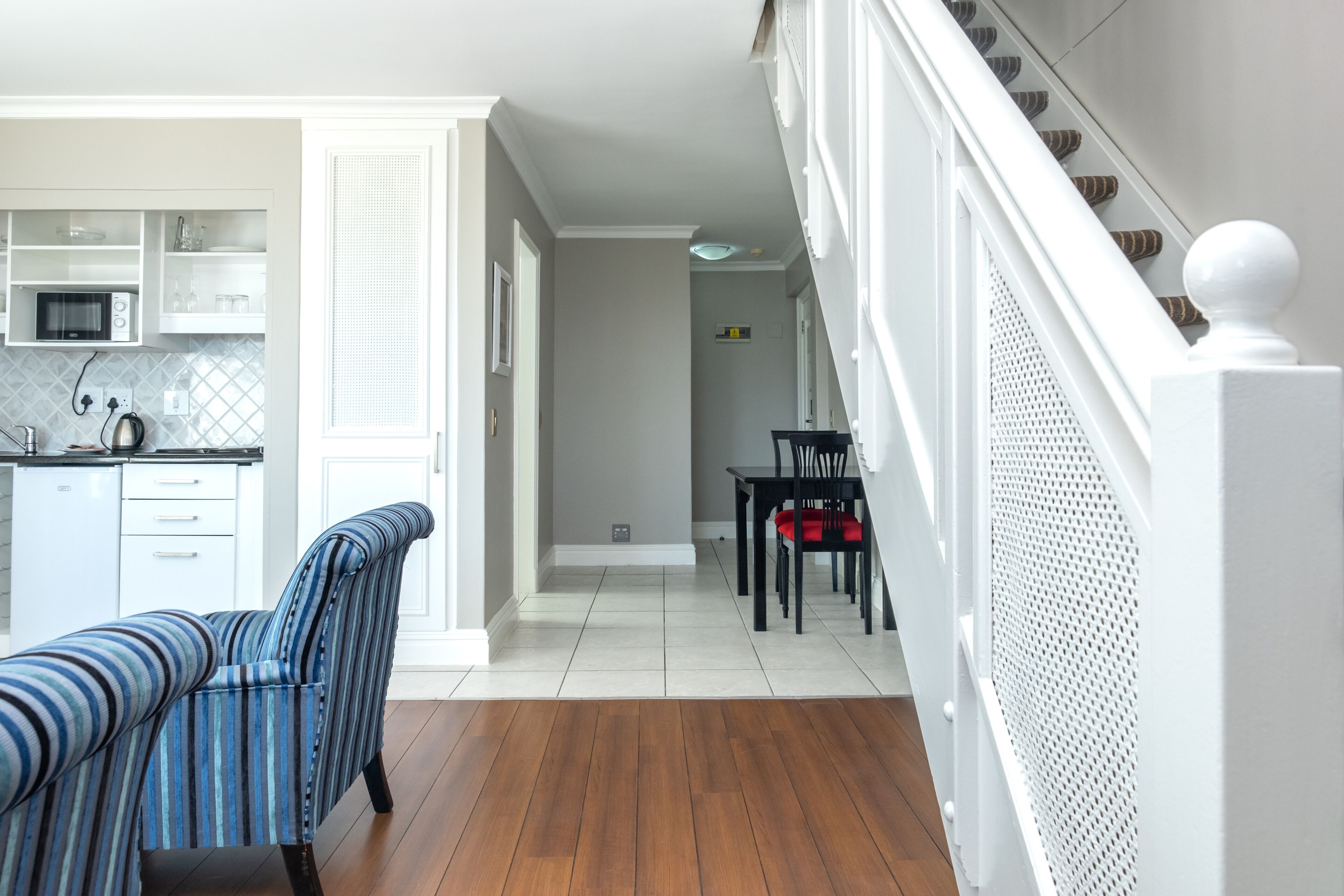 Photo - The Bantry Bay Aparthotel by Totalstay