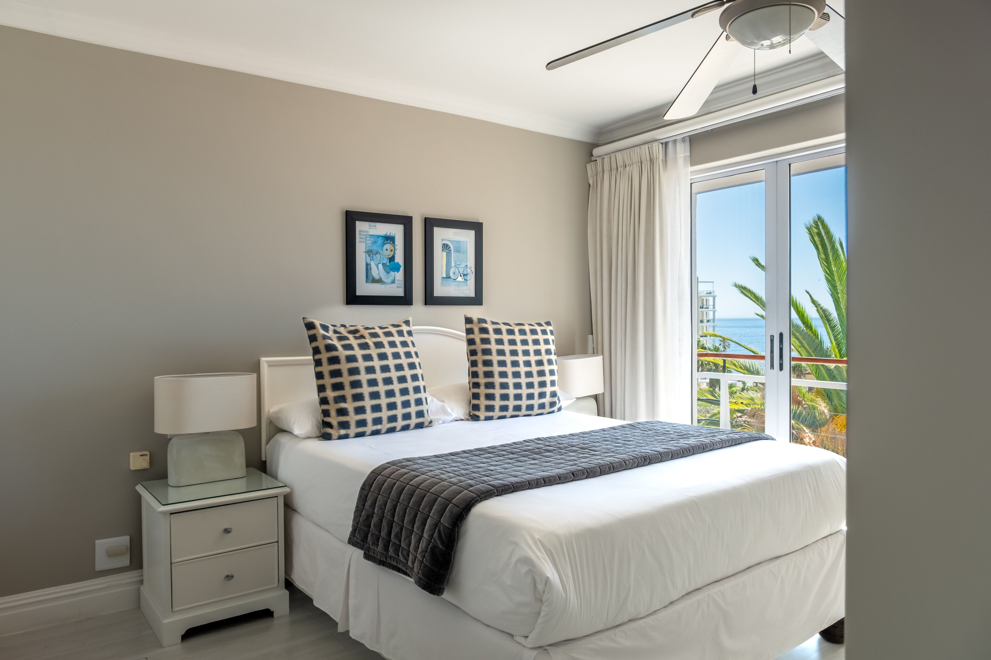 Photo - The Bantry Bay Aparthotel by Totalstay