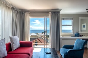 Duplex, Sea View | Living area