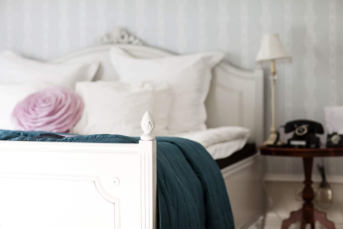 Down duvets, in-room safe, desk, blackout curtains