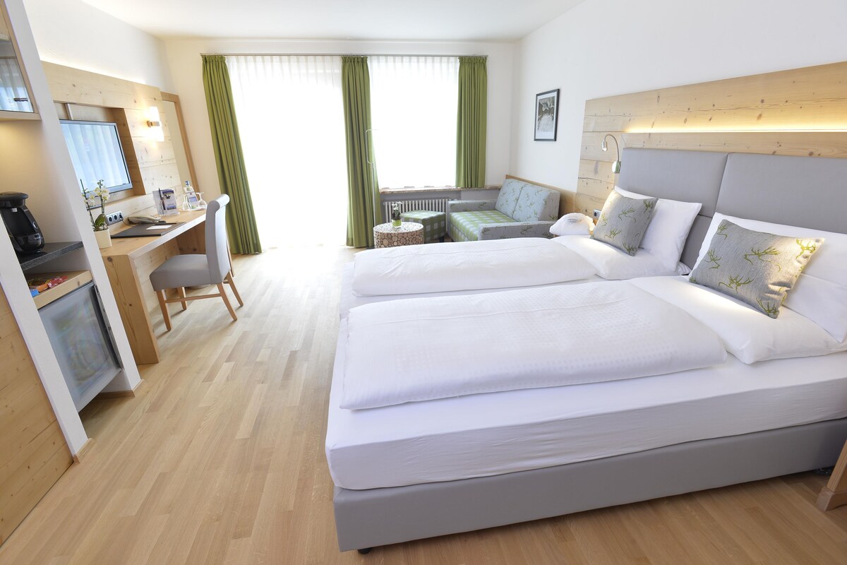 Superior Studio, 1 Double Bed | In-room safe, desk, laptop workspace, blackout drapes
