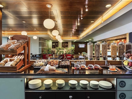 Se sirven desayunos, almuerzos y cenas