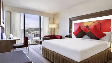 Superior Room, 1 King Bed, City View | Premium bedding, in-room safe, desk, laptop workspace