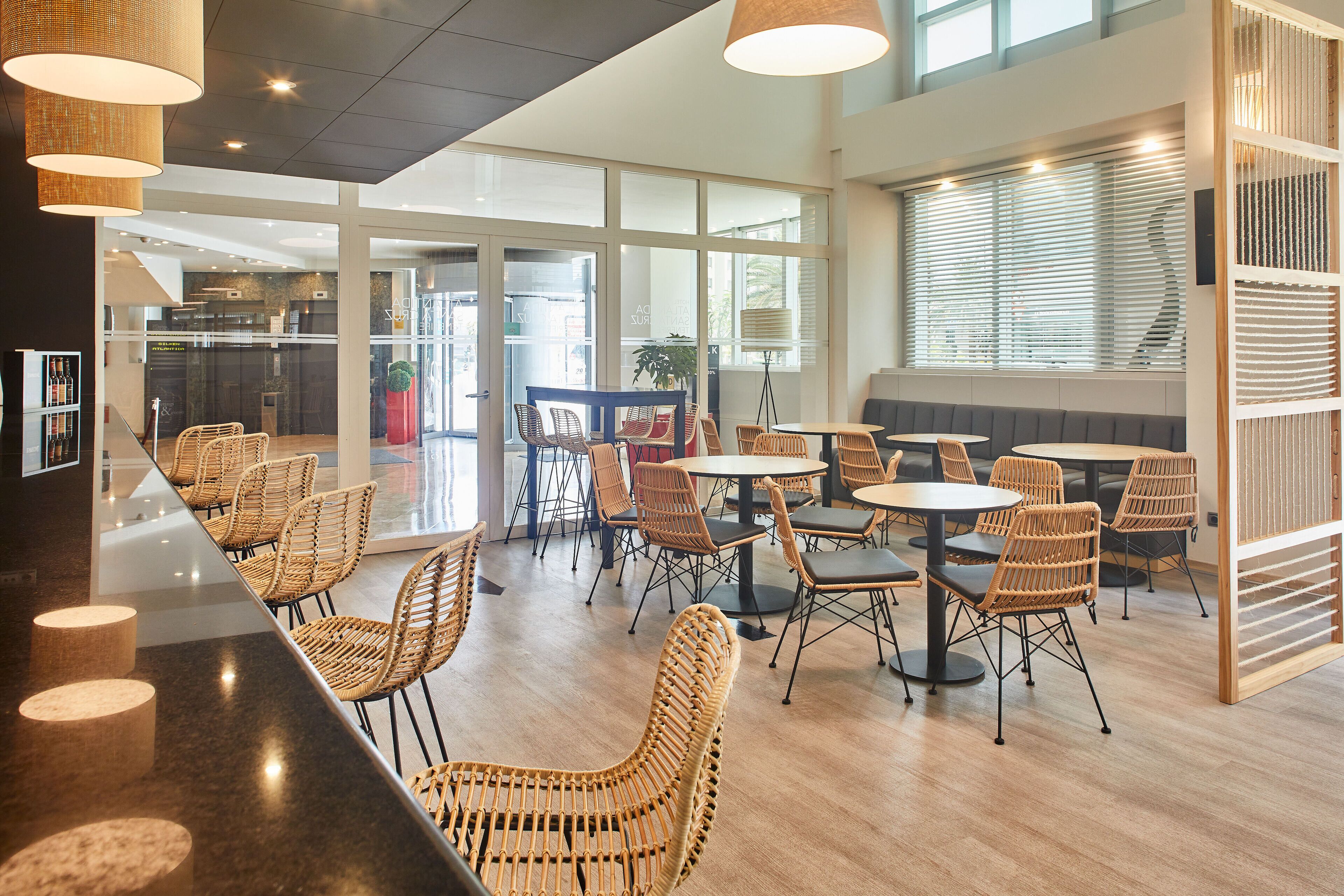 breakfast, lunch and dinner served