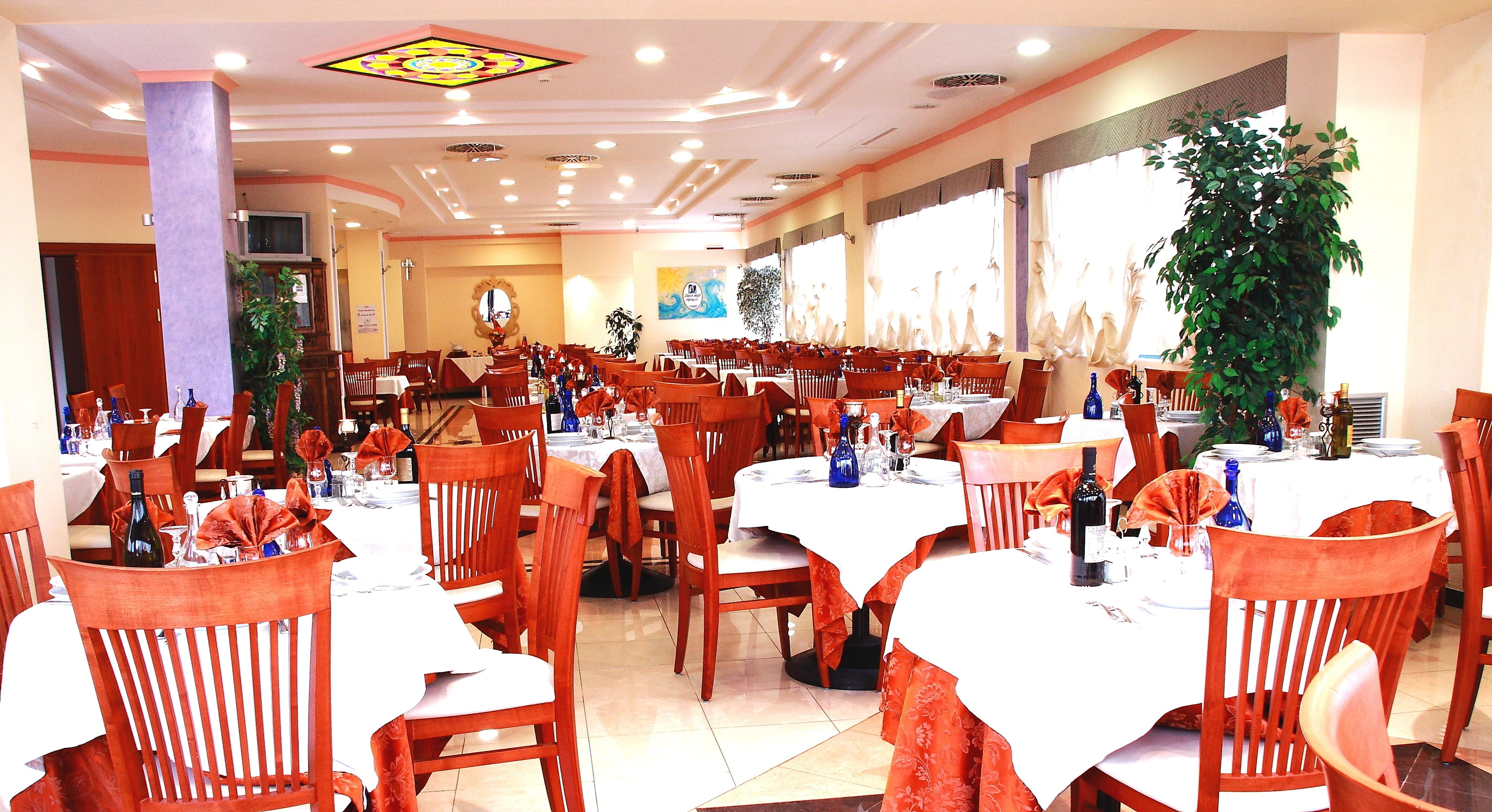 Lunsj og middag serveres, italienske retter