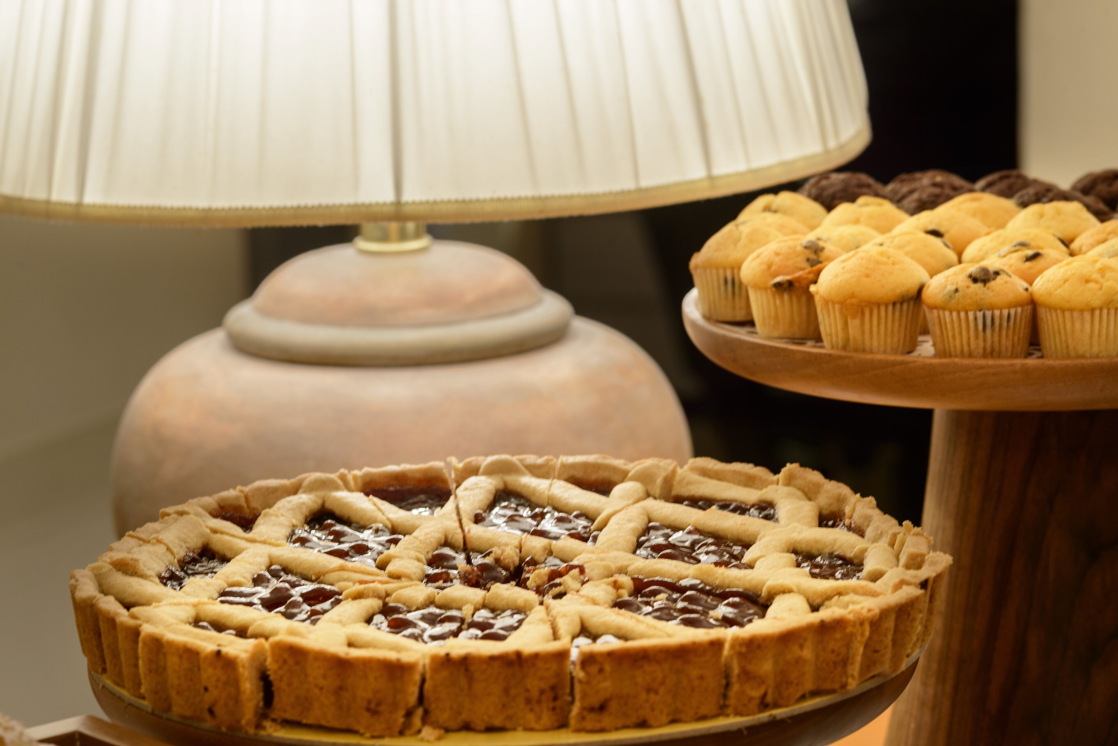 free buffet breakfast