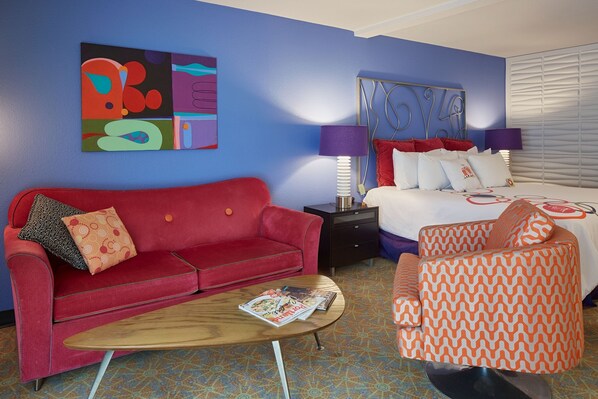 Premium bedding, in-room safe, laptop workspace, blackout curtains