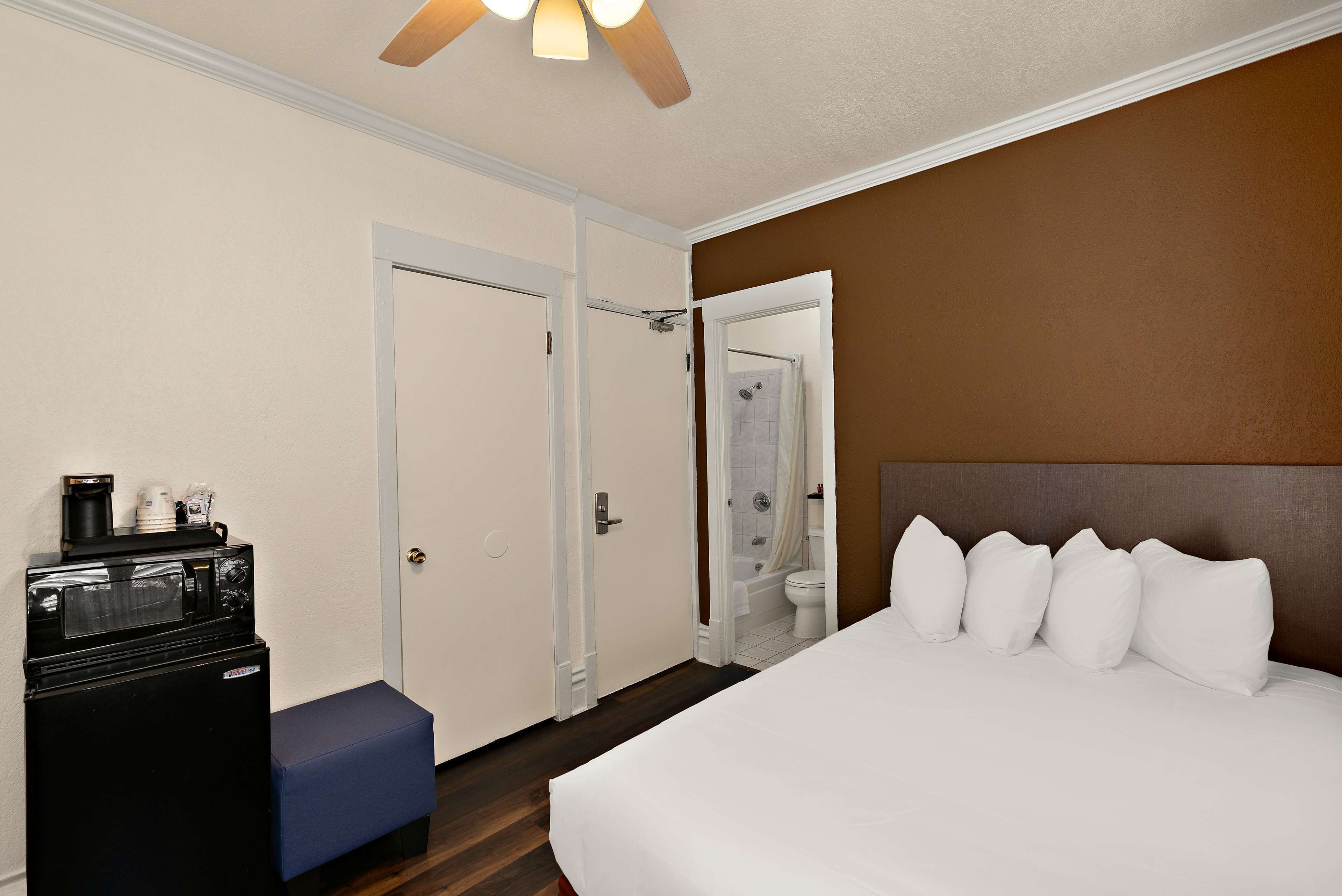 Foto - Mithila San Francisco, SureStay Collection by Best Western