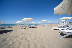 Private beach nearby, free beach shuttle