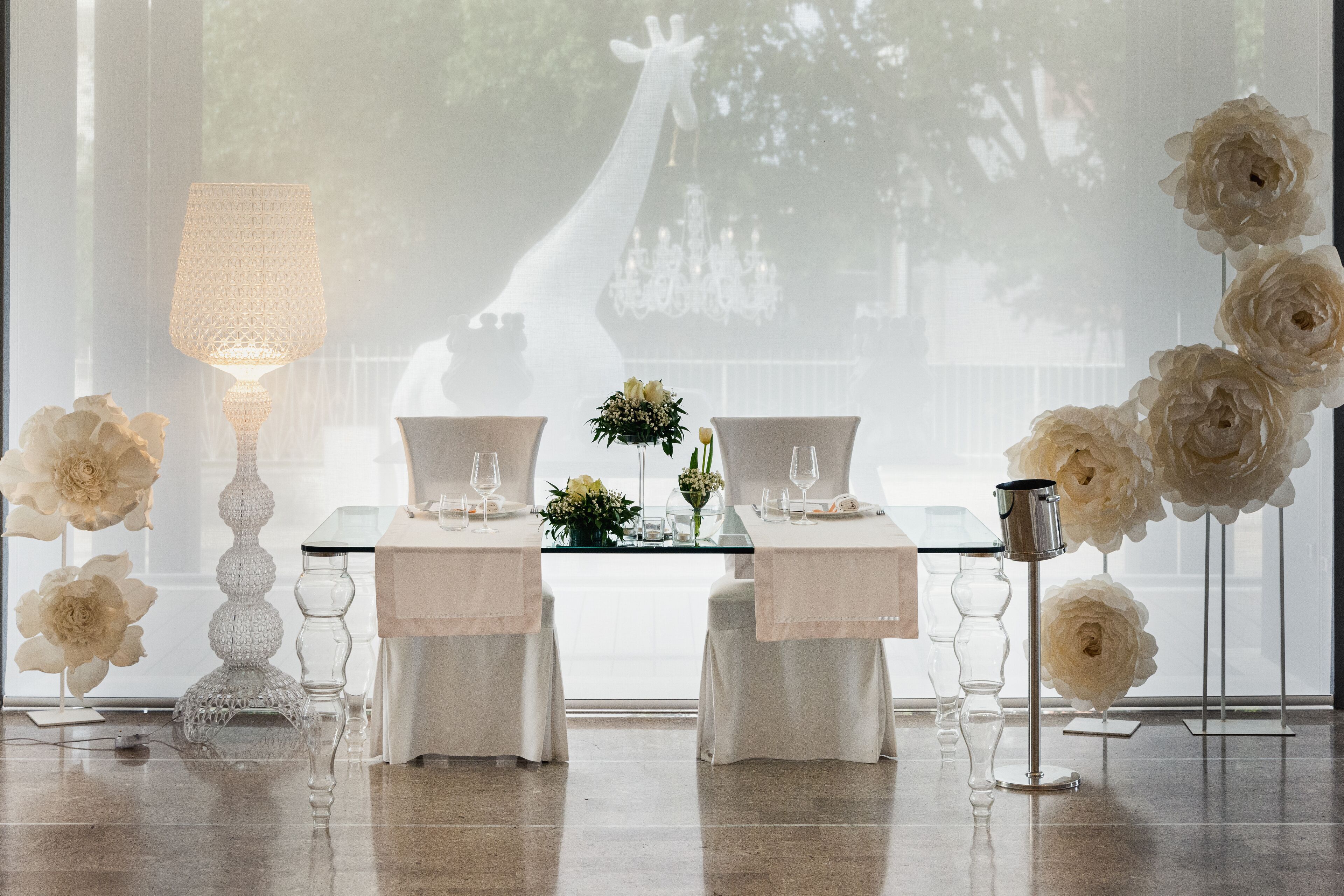 local cuisine, pool views