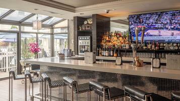 2 barer/lounger, vinbar