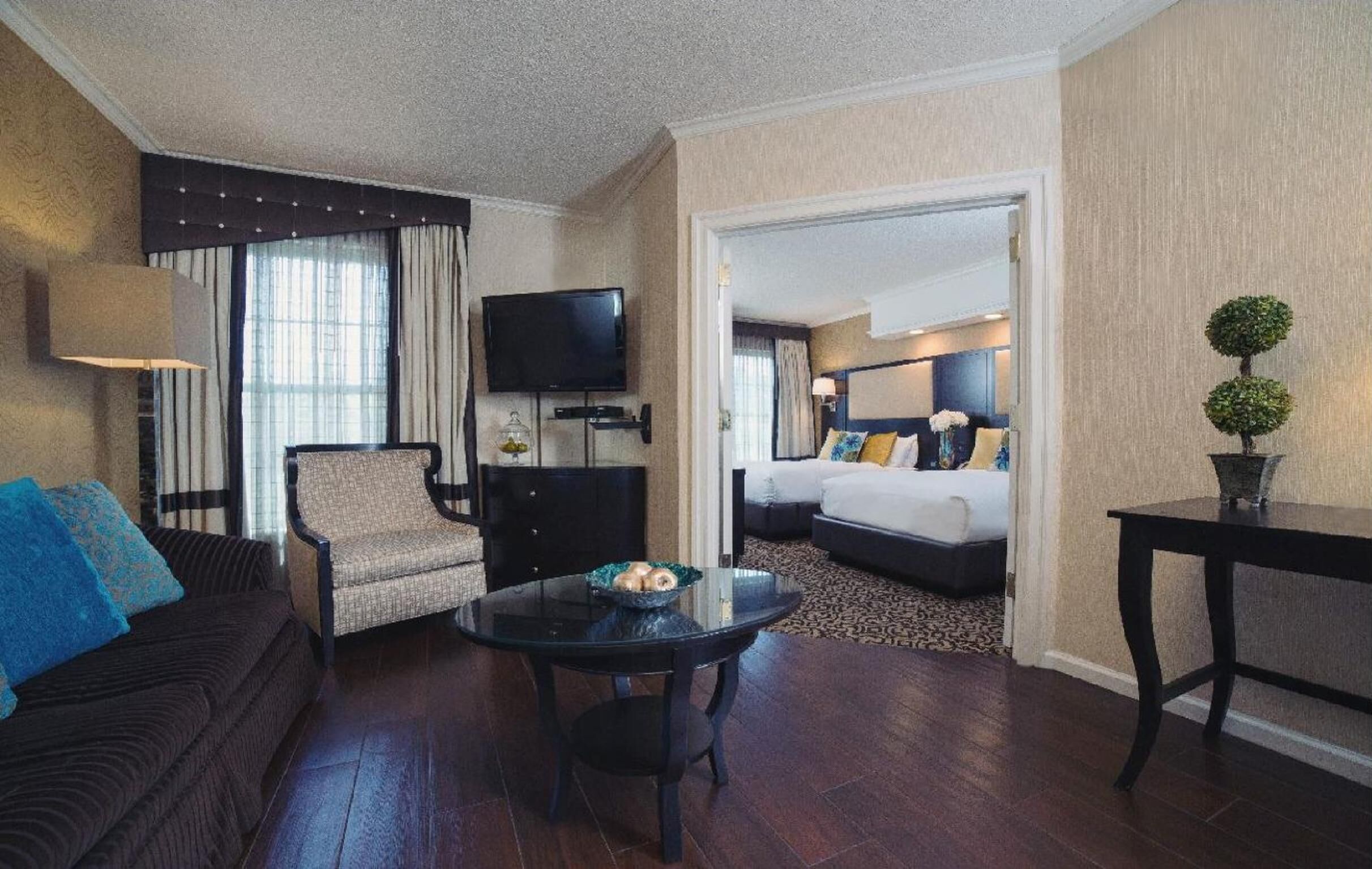 egyptian cotton sheets, premium bedding, down duvets, pillow-top beds