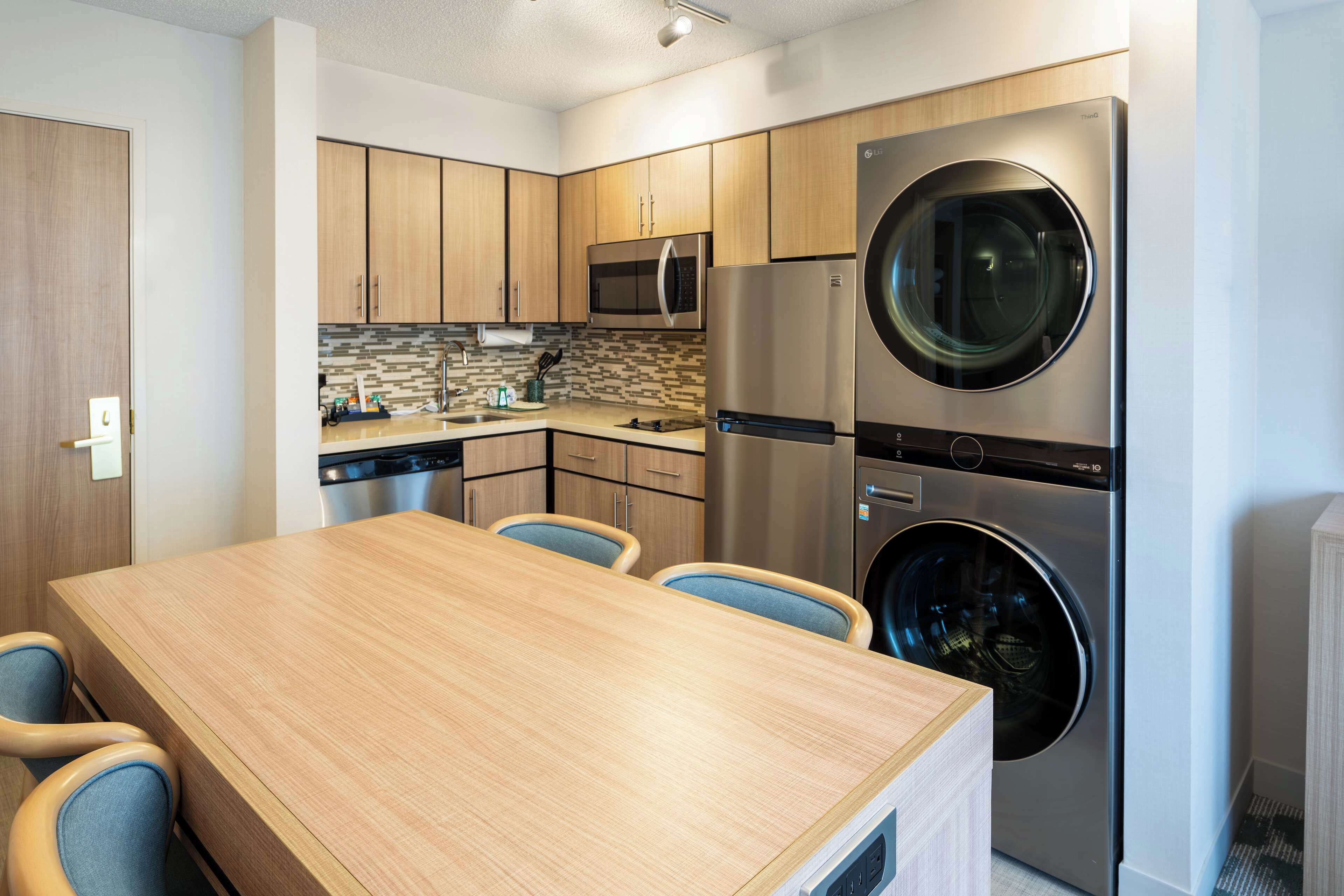 suite, 1 bedroom (washer & dryer) | private kitchen | fridge, microwave, stovetop, dishwasher