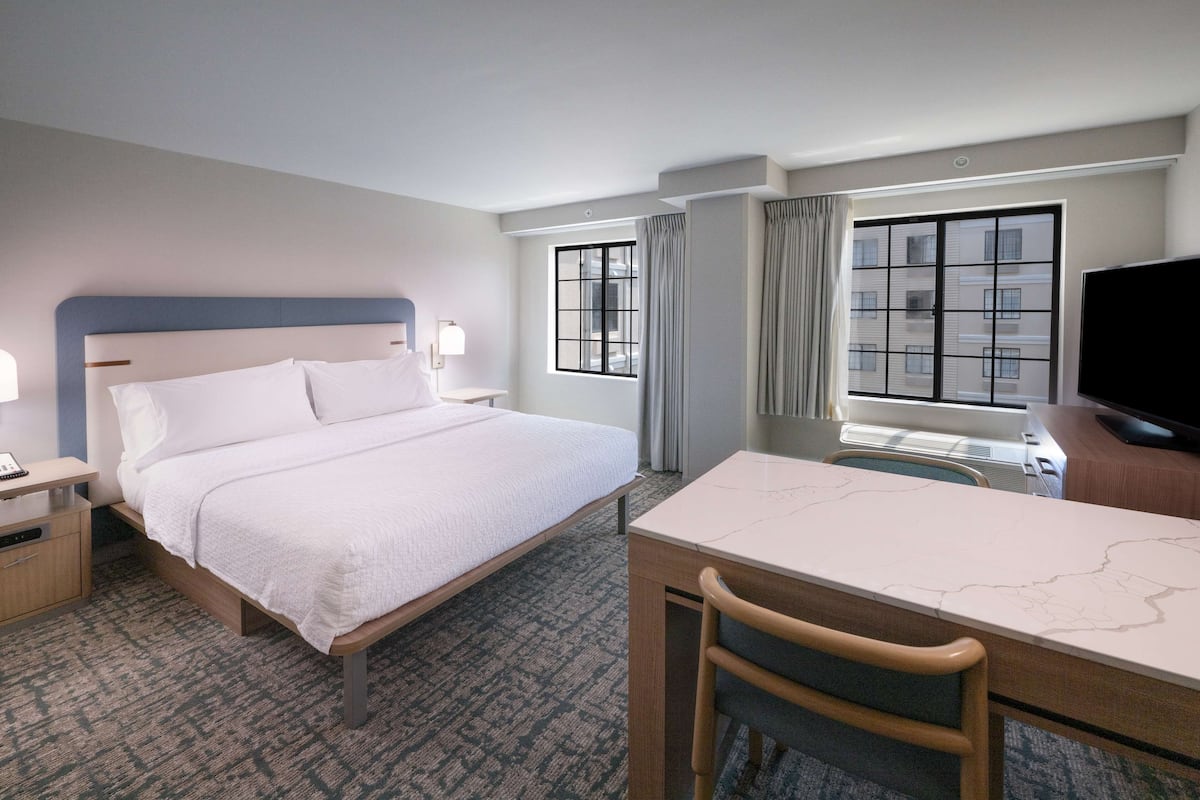 Deluxe-Suite, 1 King-Bett