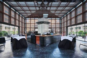 Breakfast, lunch and dinner served