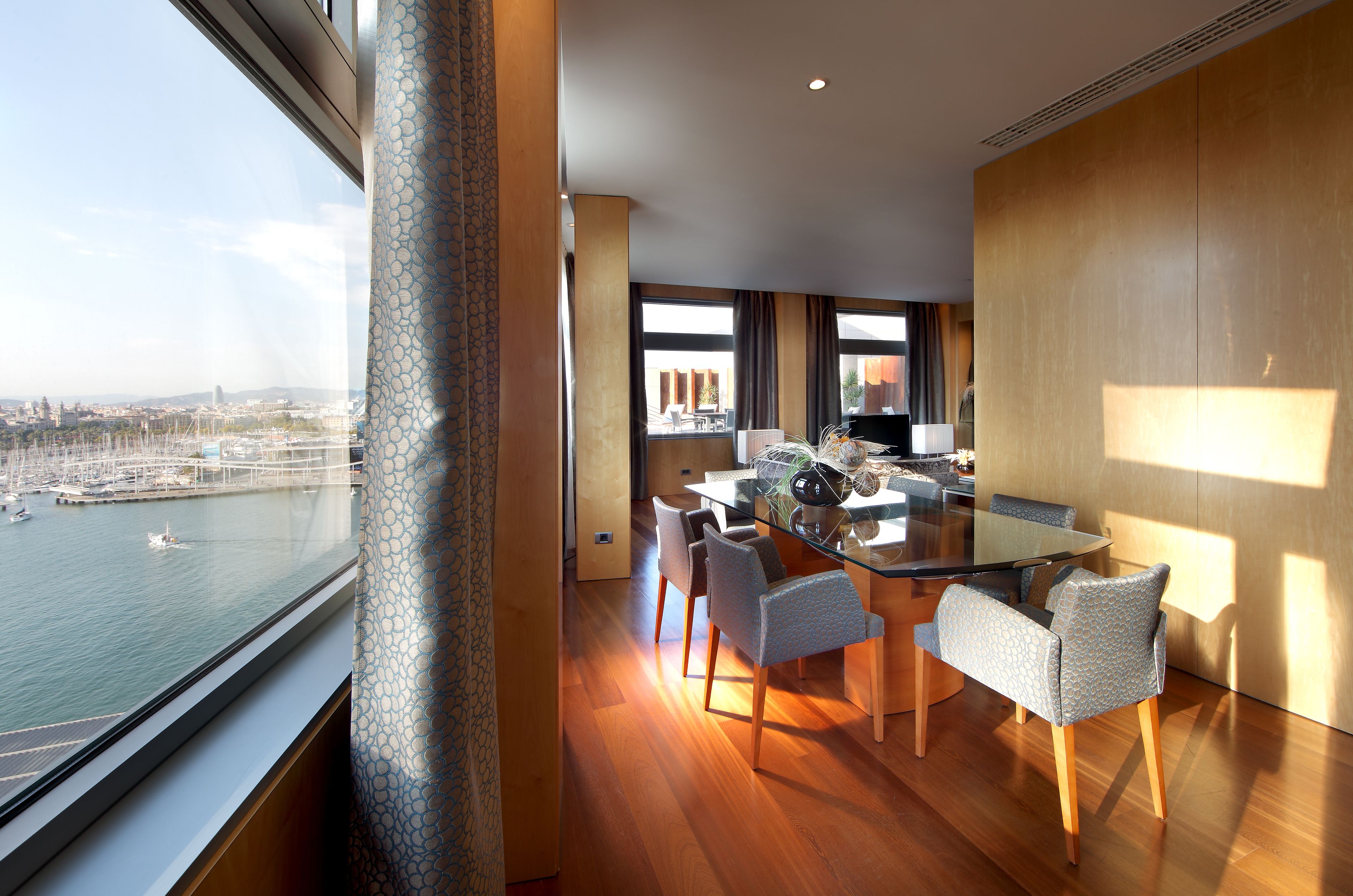 premium bedding, minibar, in-room safe, individually furnished