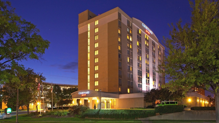 Courtyard by Marriott Alexandria Pentagon South