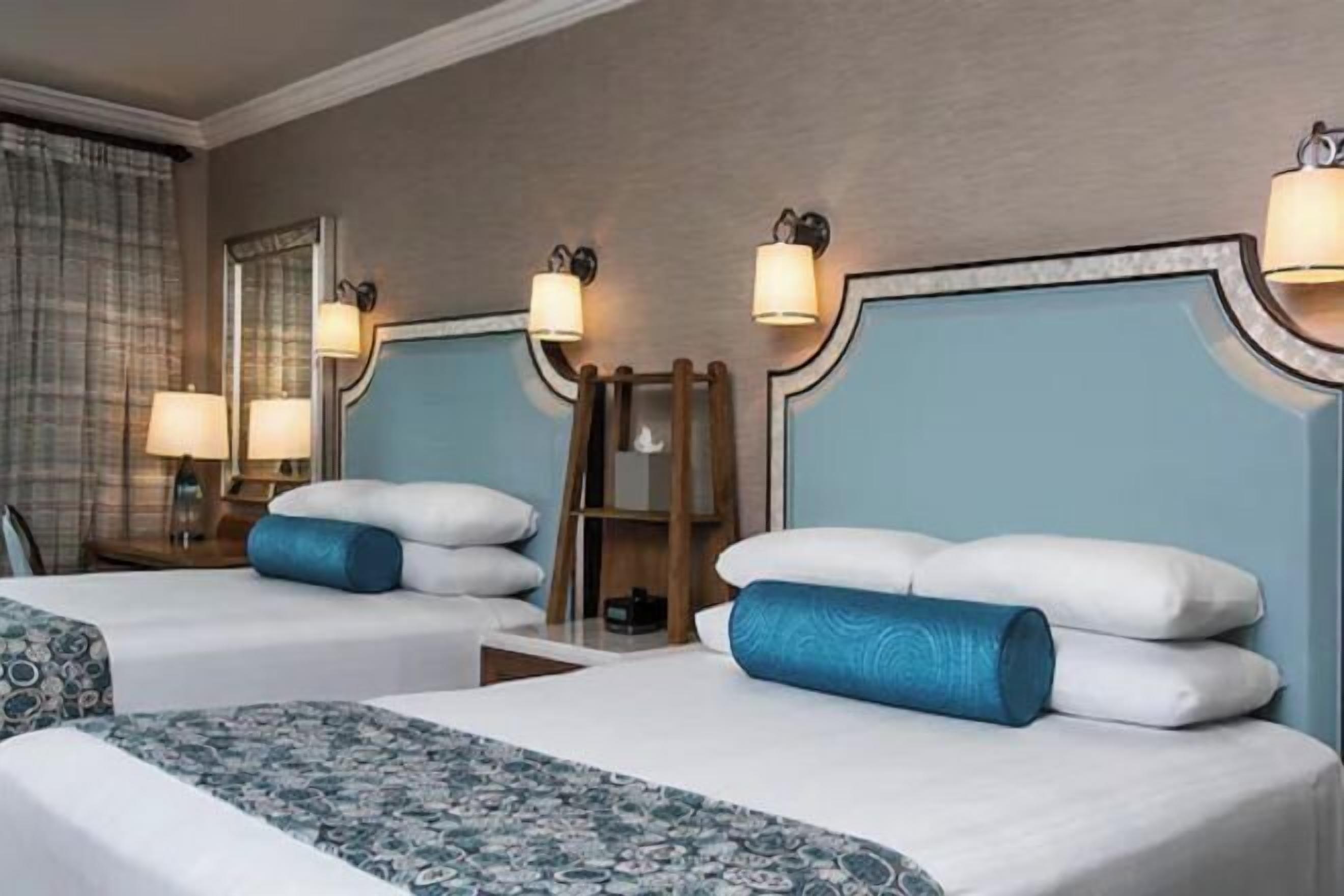 In-room safe, desk, laptop workspace, blackout drapes