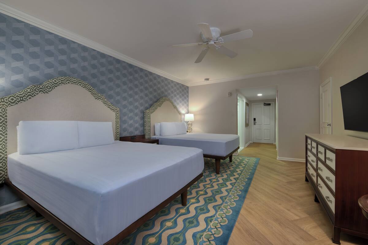 2 Bedroom Suite. Hearing accessible - visual alarms and notifications. 1 king bed, 2 queen beds, 1 d