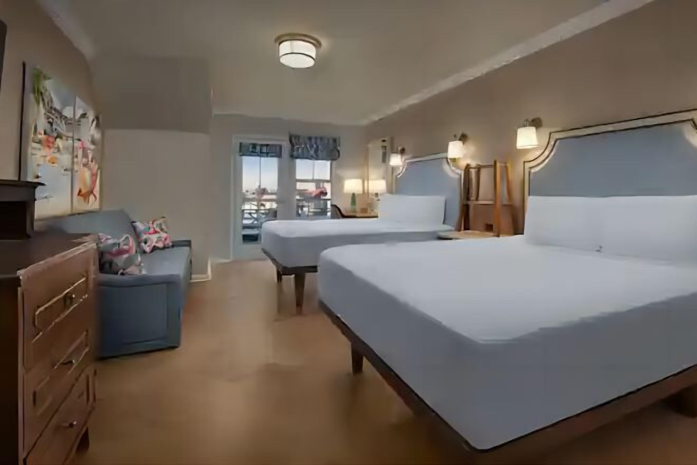 In-room safe, desk, laptop workspace, blackout drapes