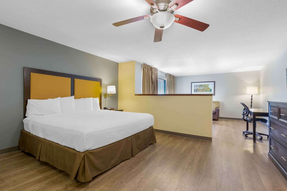 Extended Stay America Select Suites Hartford Manchester