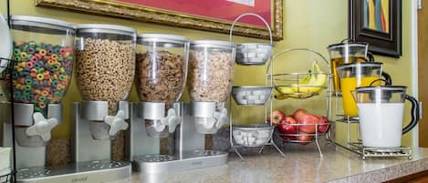 Tägliches inbegriffenes kontinentales Frühstück