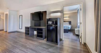 Motel 6 Mesquite, TX - Balch Springs