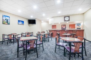Free daily continental breakfast  - Elevation Inn & Suites, Trademark Collection by Wyndham (Rapid City)