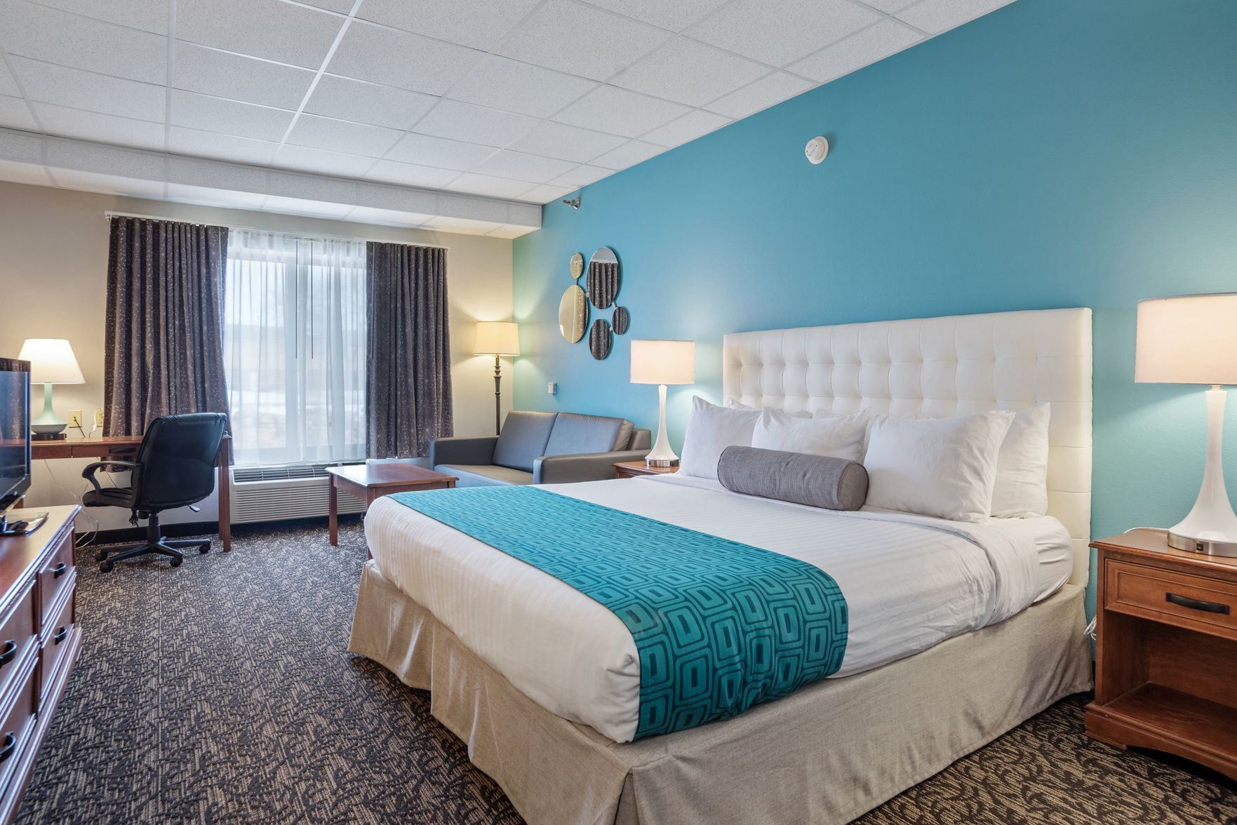 In-room safe, desk, iron/ironing board, travel cot