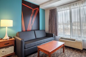 TV - Elevation Inn & Suites, Trademark Collection by Wyndham (Rapid City)