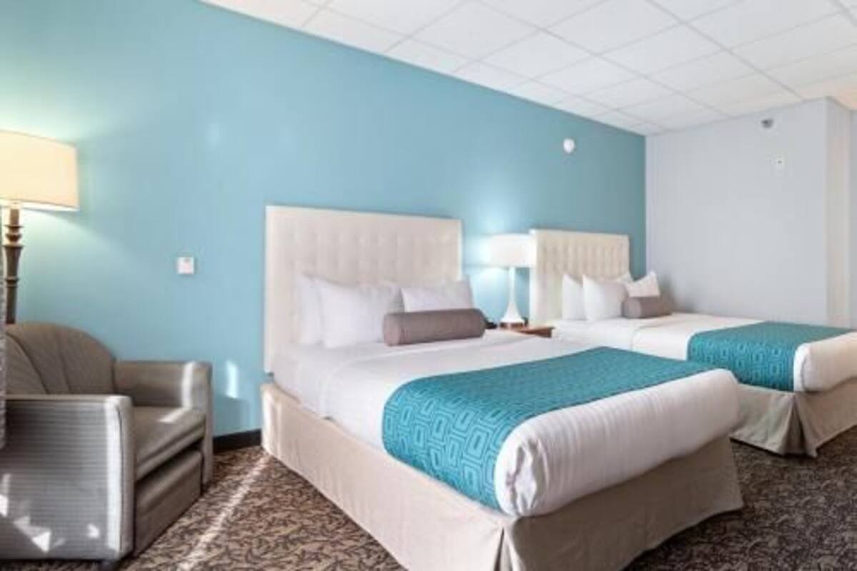 In-room safe, desk, iron/ironing board, travel cot