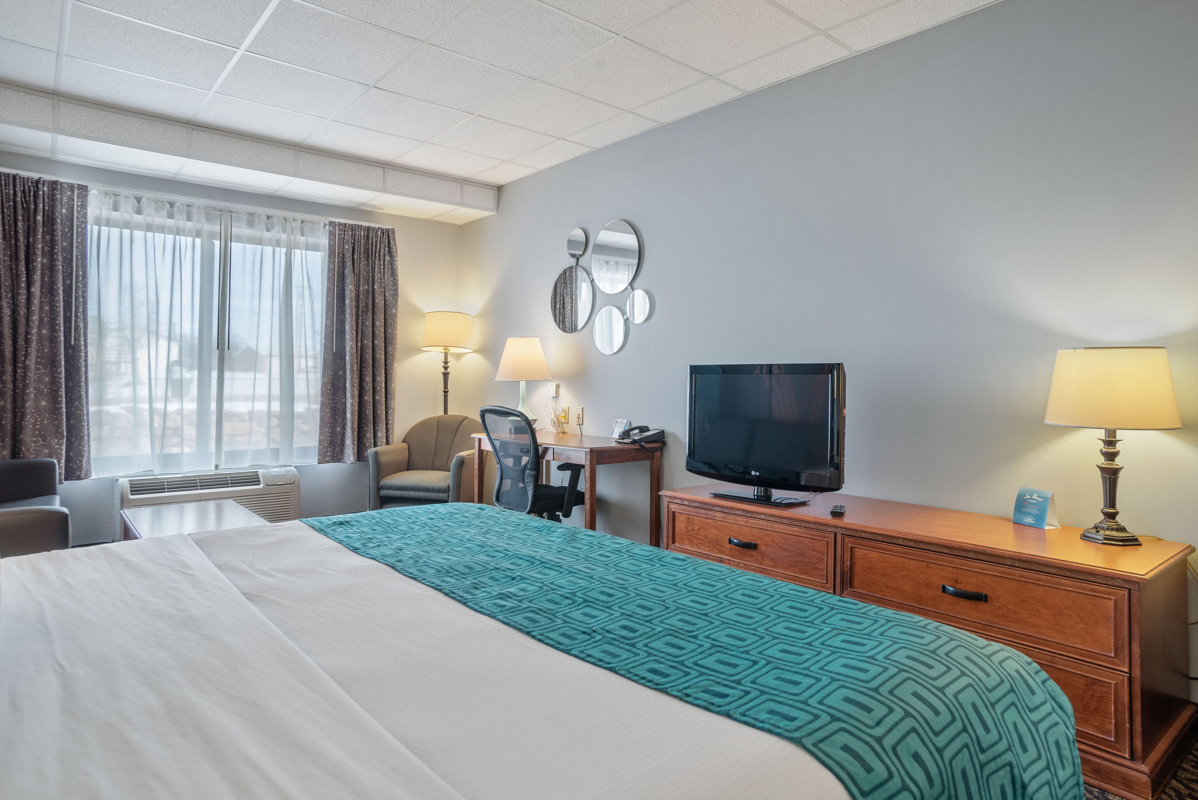 in-room safe, desk, iron/ironing board, rollaway beds