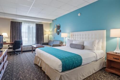 In-room safe, desk, iron/ironing board, travel cot