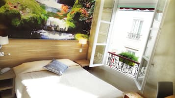 Coffres-forts dans les chambres, décoration personnalisée, bureau