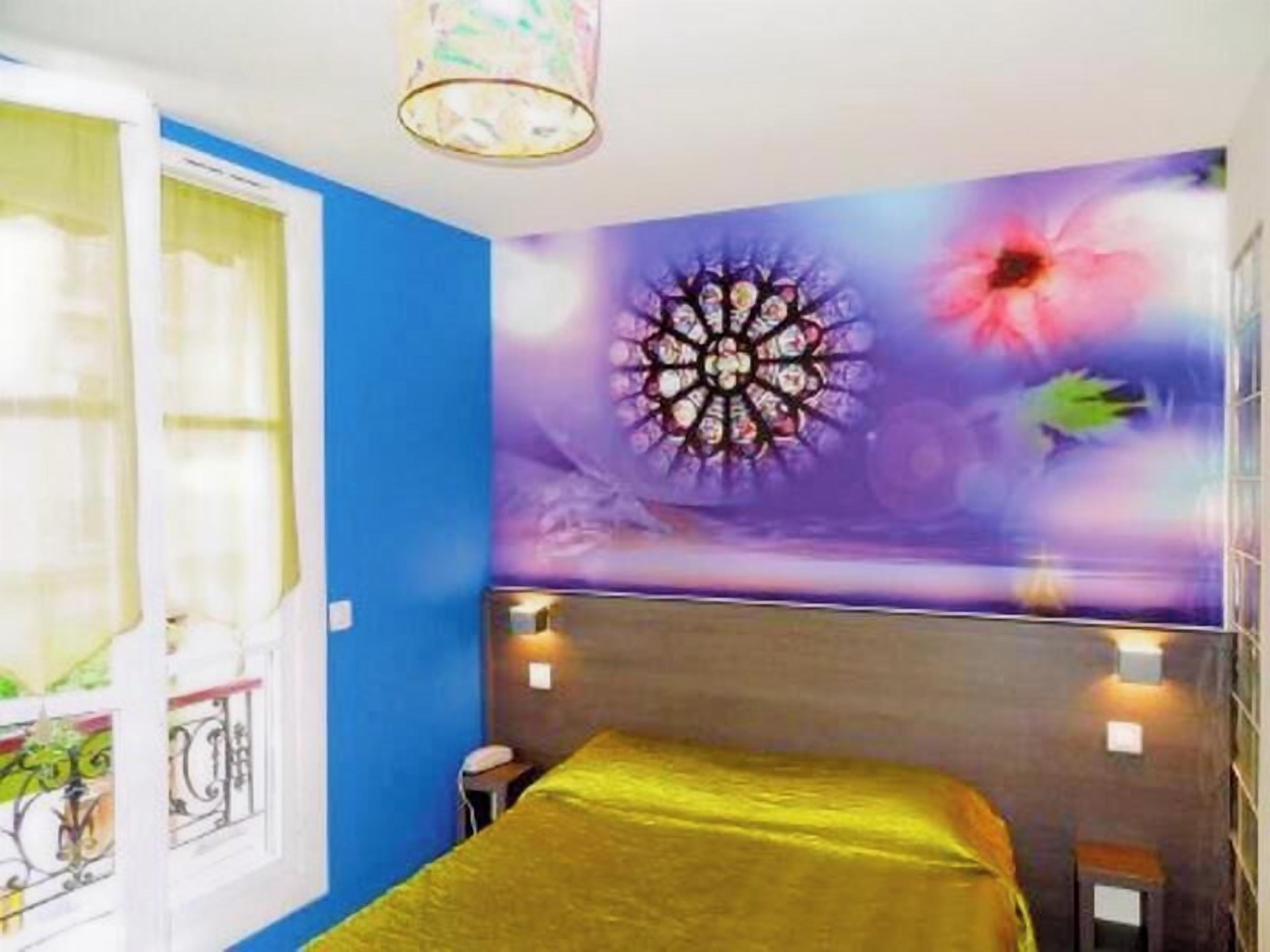 In-room safe, individually decorated, desk, iron/ironing board