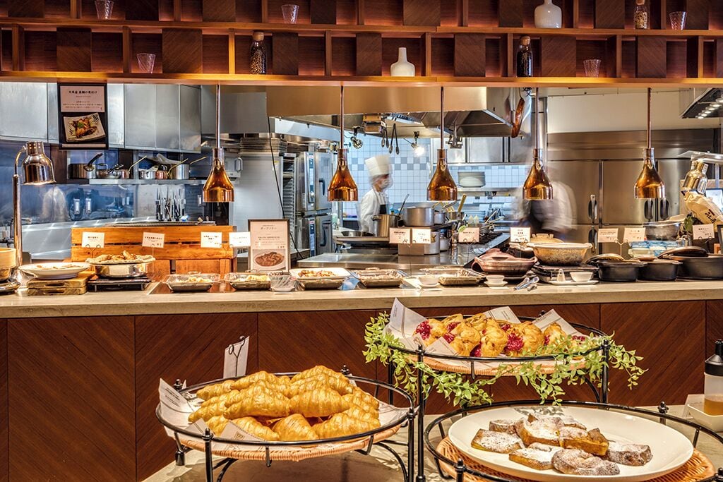 朝食 (ビュッフェ)、毎日提供 (1 名様 3400 JPY)