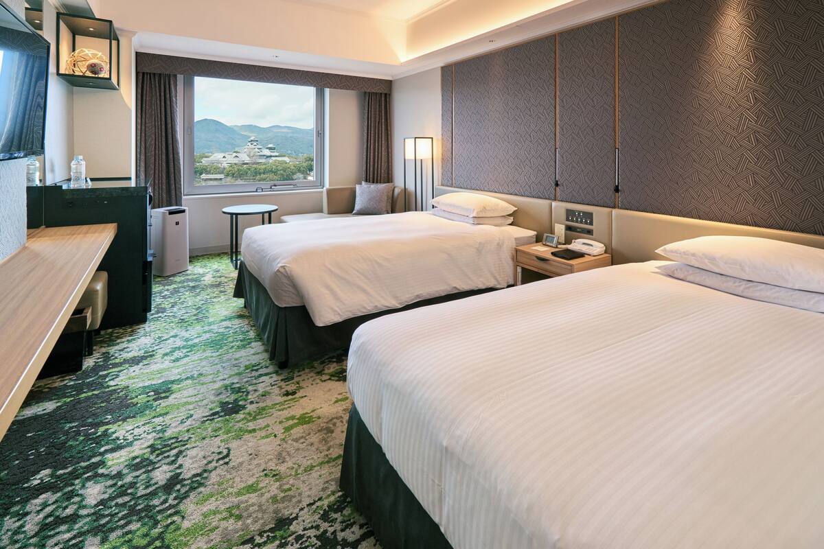 免费 WiFi、闹钟、床单