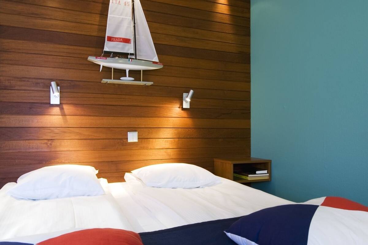 1 bedroom, free minibar items, individually decorated