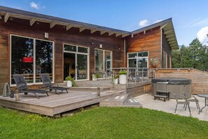 Sundeck