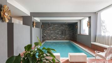 Piscina al coperto