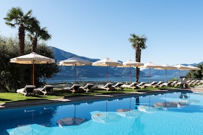 Indoor pool, outdoor pool, pool loungers