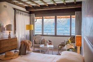 Premium bedding, down comforters, minibar, in-room safe - Villa Orselina – Small Luxury Hotels (Orselina)