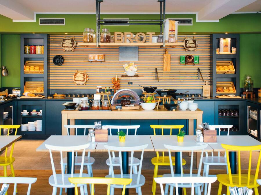 Daily buffet breakfast (EUR 16 per person)