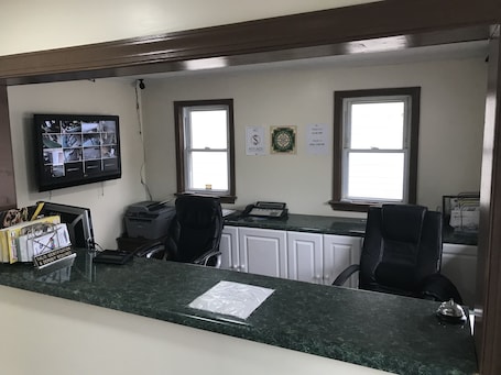 Recepção. Regal Inn