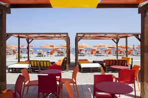 Beach bar
