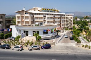 Front of property - Grand Hotel President (Siderno)