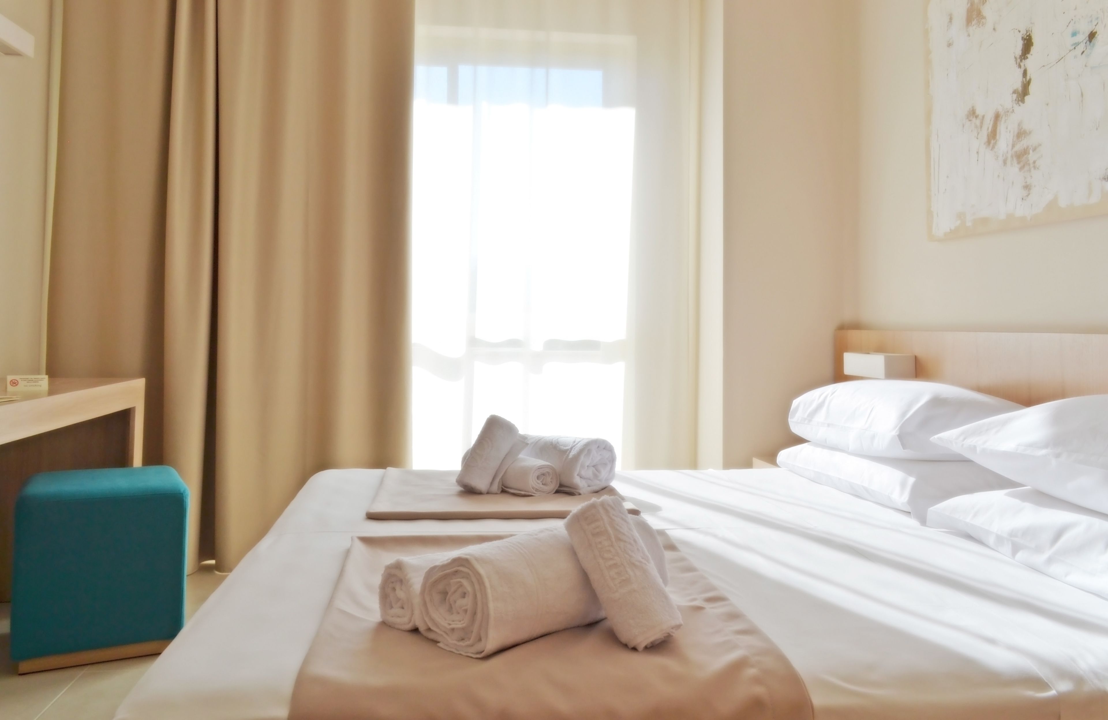 Minibar, in-room safe, desk, laptop workspace