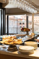 Daily buffet breakfast for a fee